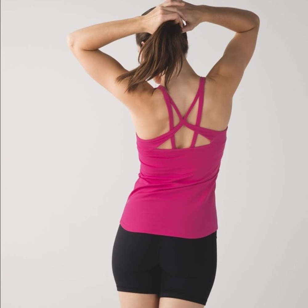 LuluLemon Free Flowing Tank - Pink size 4